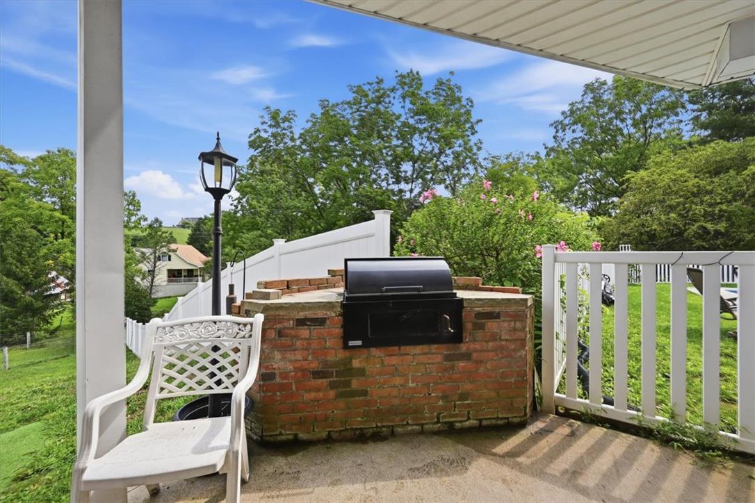 7722 Sechler Road Property Photo 39