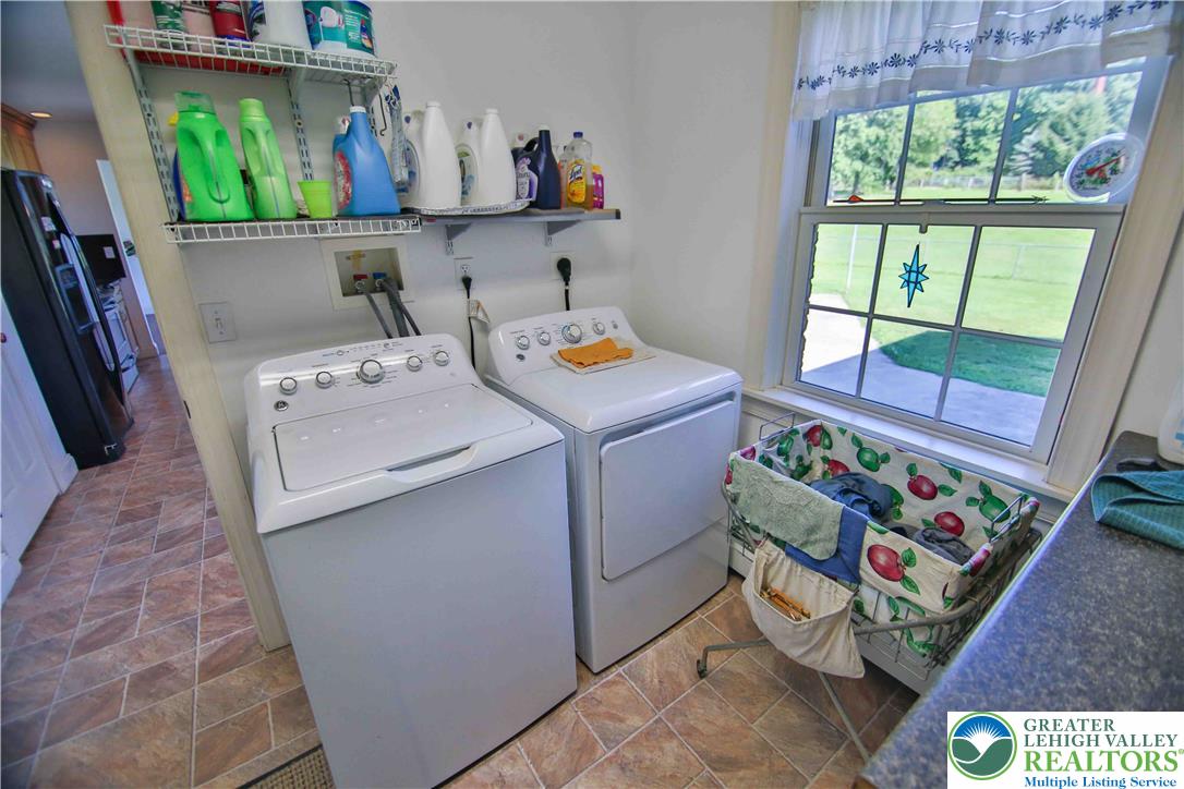 245 Tomahawk Trail Property Photo 15