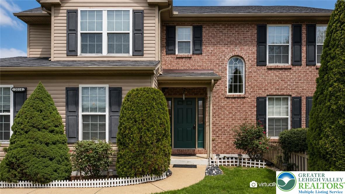 2014 Rolling Meadow Drive Property Photo 2