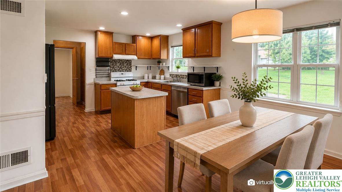 2014 Rolling Meadow Drive Property Photo 7
