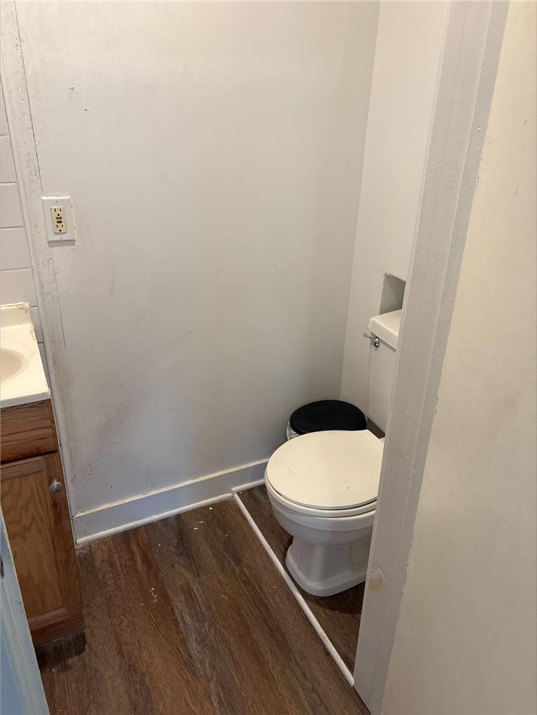 419 West 4th Street 1 Property Photo 21
