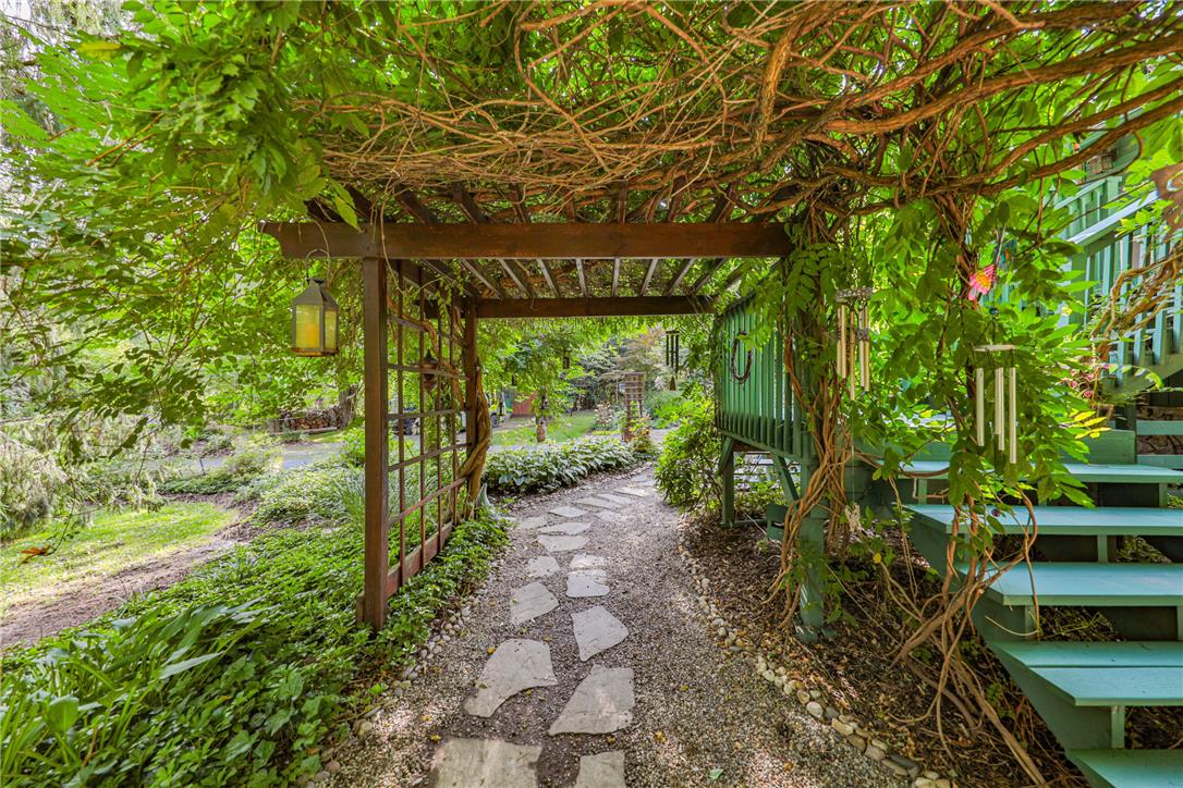 364 West Mountain Road Property Photo 45