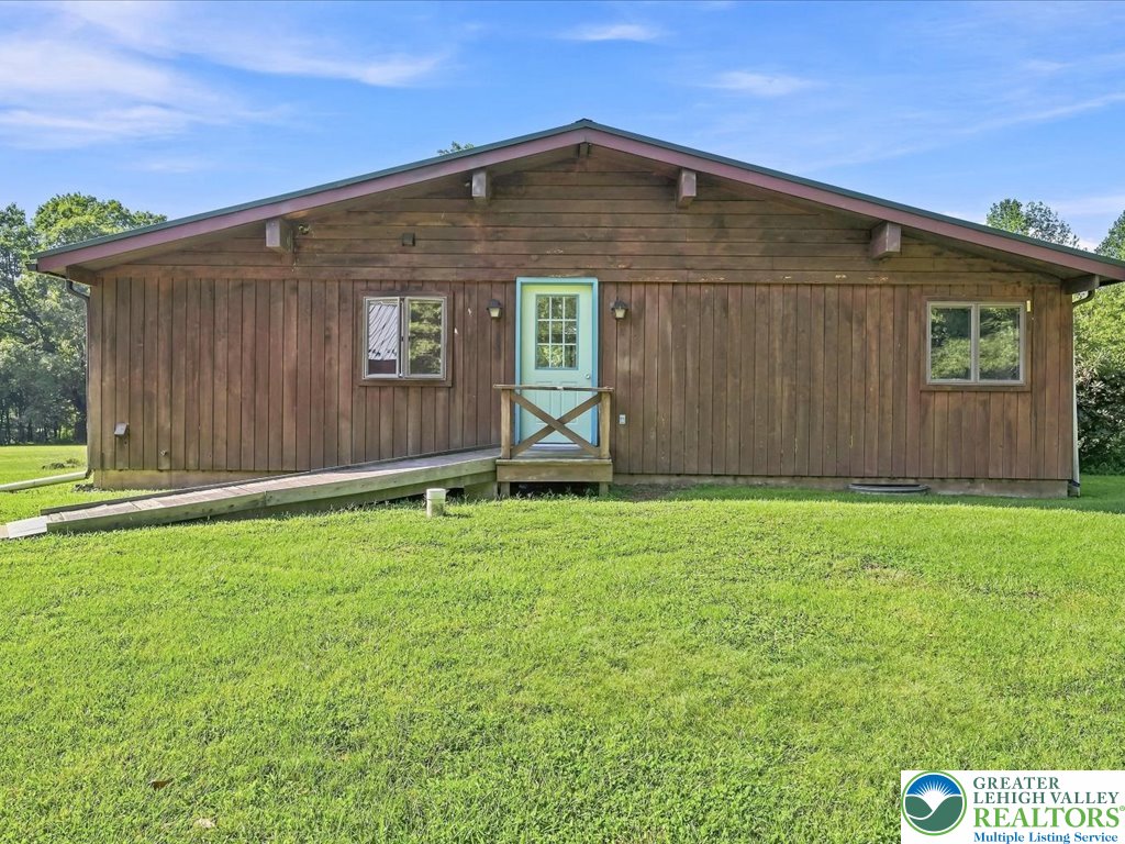 7625 Gypsy Moth Drive Property Photo 2