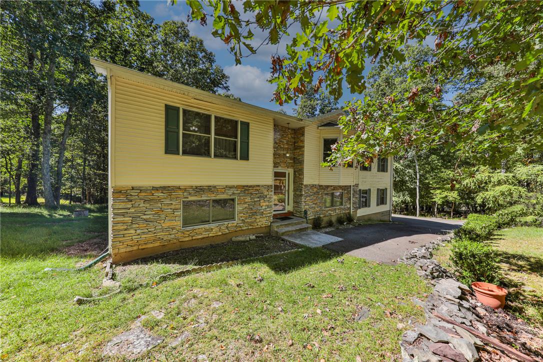 3359 Trafalgar Avenue Property Photo 4