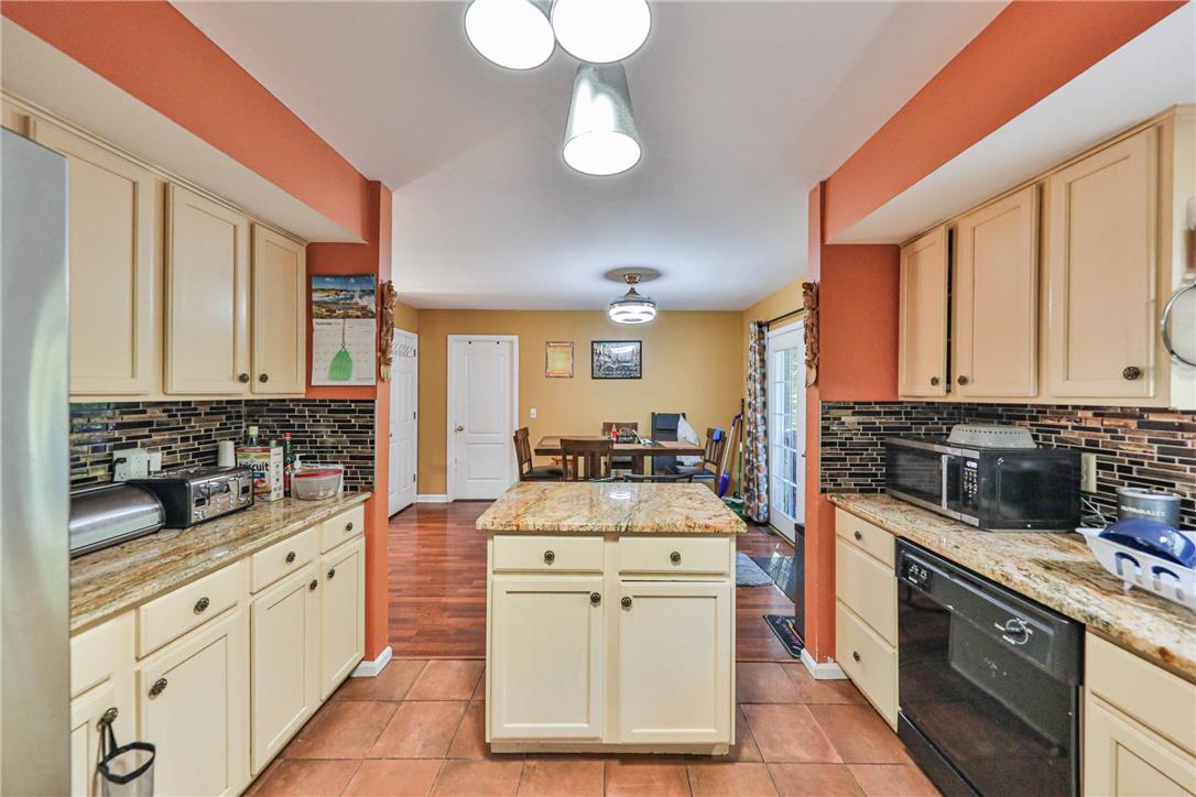 3359 Trafalgar Avenue Property Photo 23