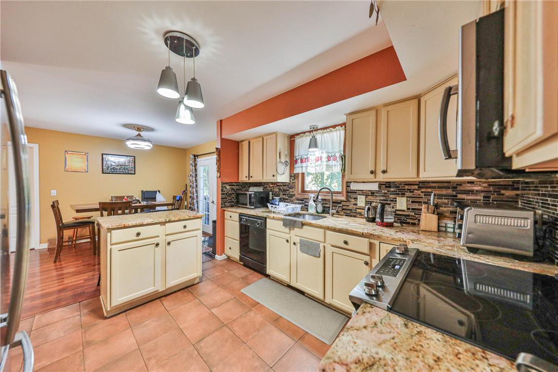 3359 Trafalgar Avenue Property Photo 24