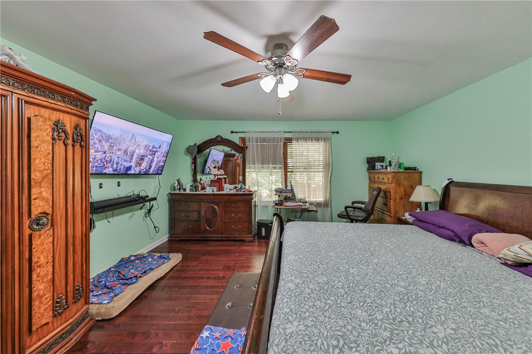 3359 Trafalgar Avenue Property Photo 25