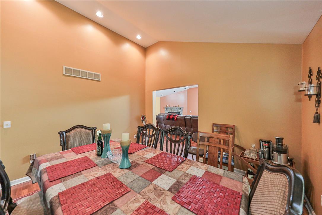 3359 Trafalgar Avenue Property Photo 30
