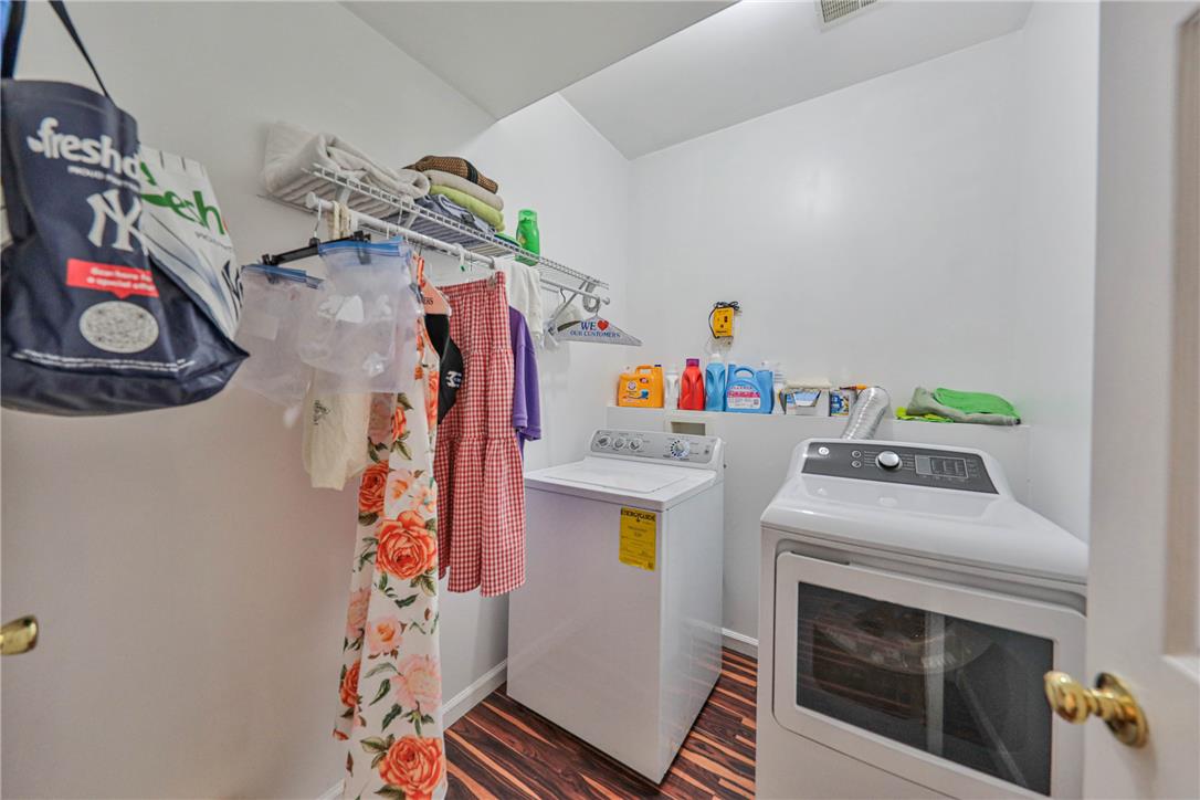 3359 Trafalgar Avenue Property Photo 74