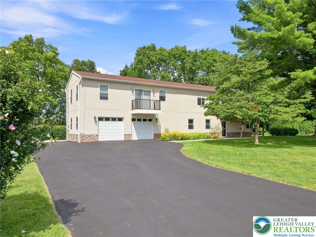 1739 Brown St. Property Photo 4
