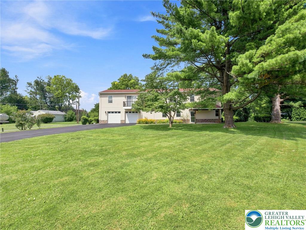 1739 Brown St. Property Photo 6