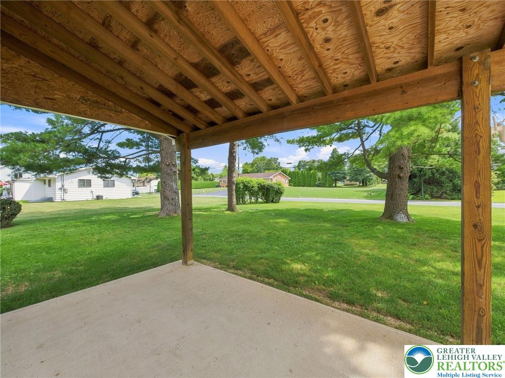 1739 Brown St. Property Photo 18