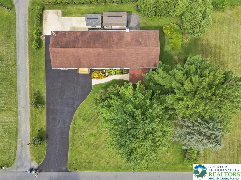 1739 Brown St. Property Photo 24