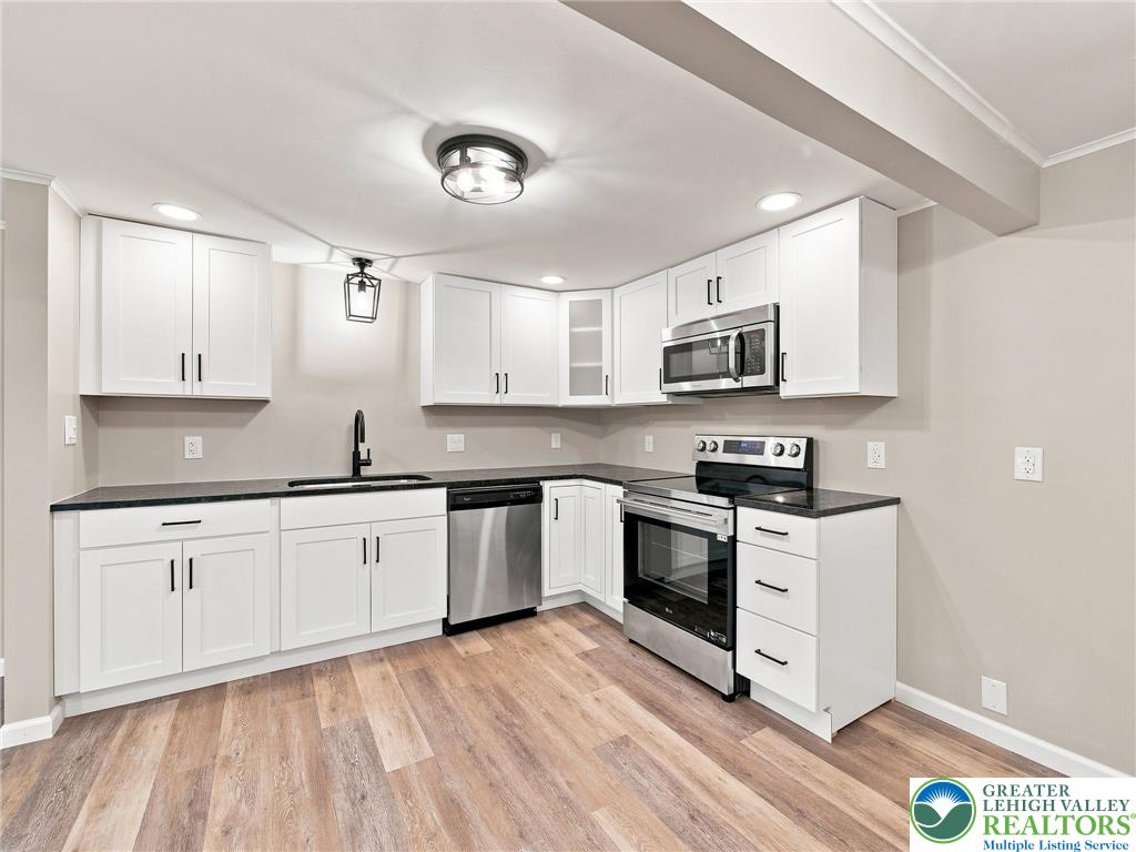 1739 Brown St. Property Photo 26