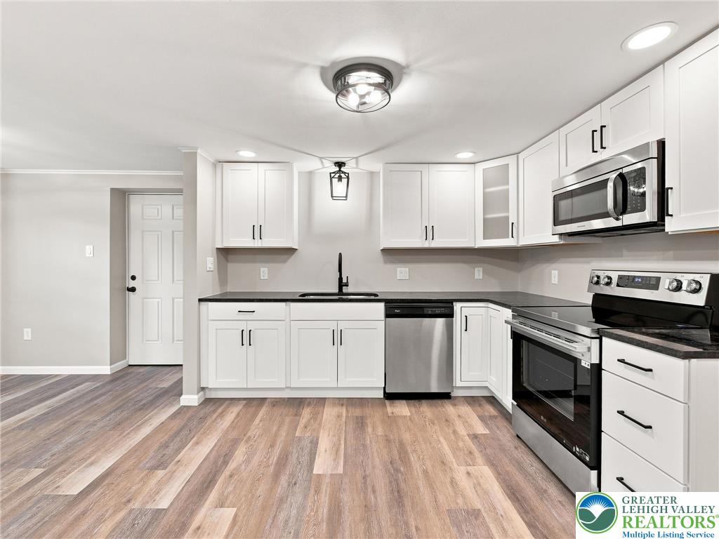 1739 Brown St. Property Photo 27