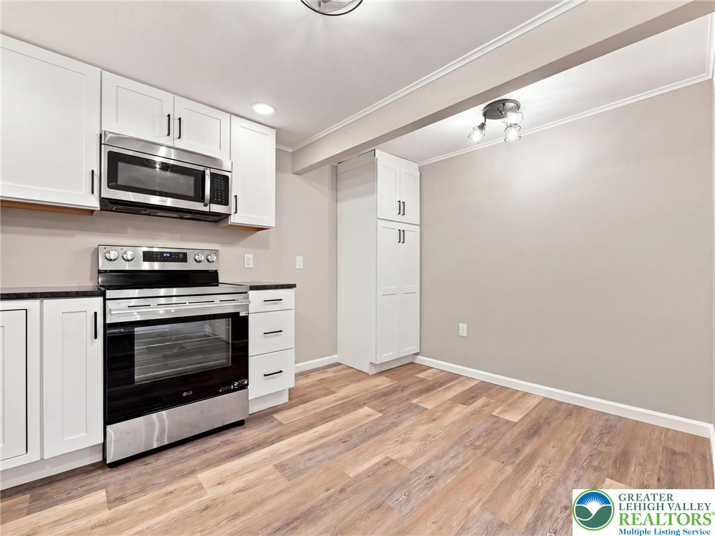 1739 Brown St. Property Photo 32