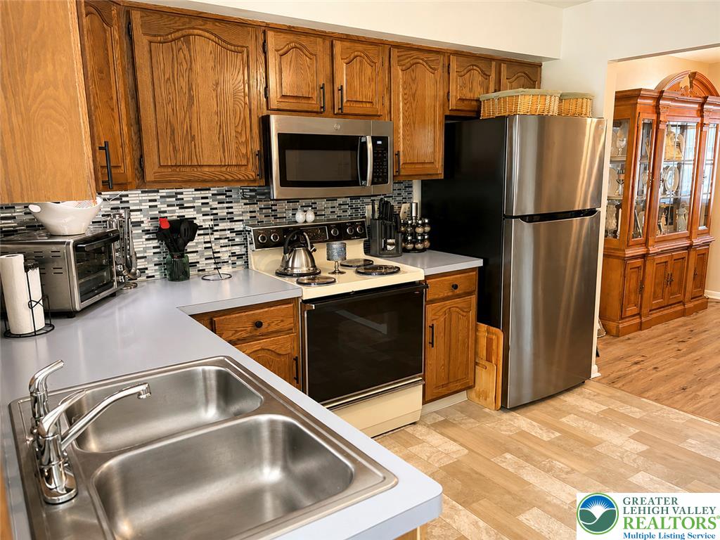1039 Barbara Drive Property Photo 11