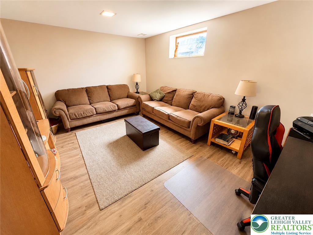 1039 Barbara Drive Property Photo 23