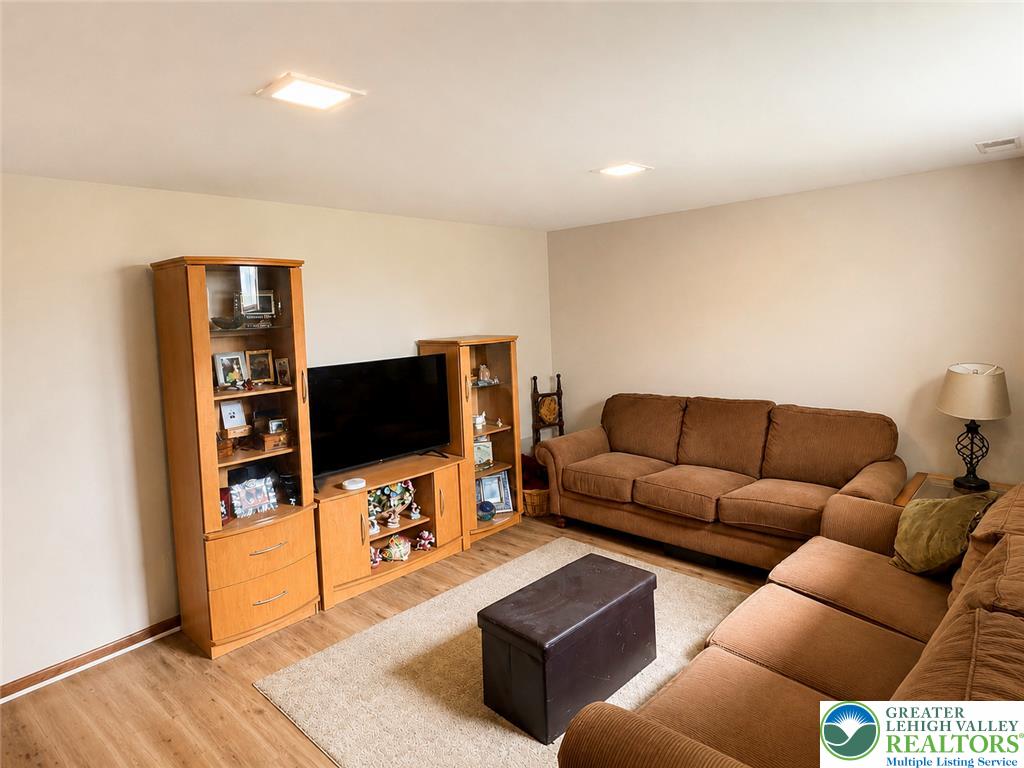 1039 Barbara Drive Property Photo 24