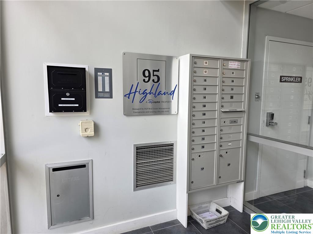 95 Highland Avenue 208 Property Photo 5