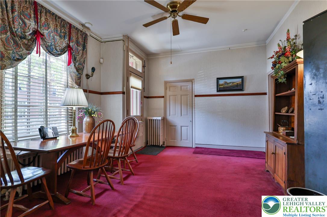 72 West Market Street Property Photo 7