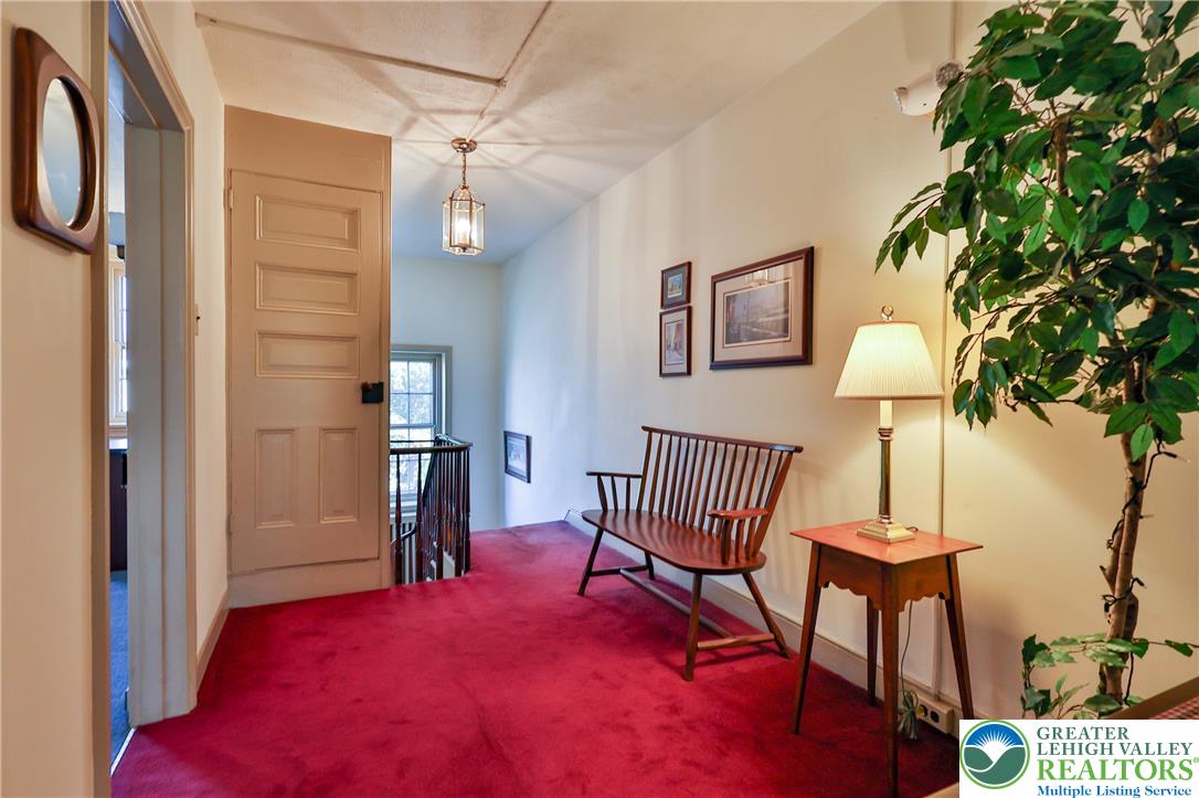 72 West Market Street Property Photo 25