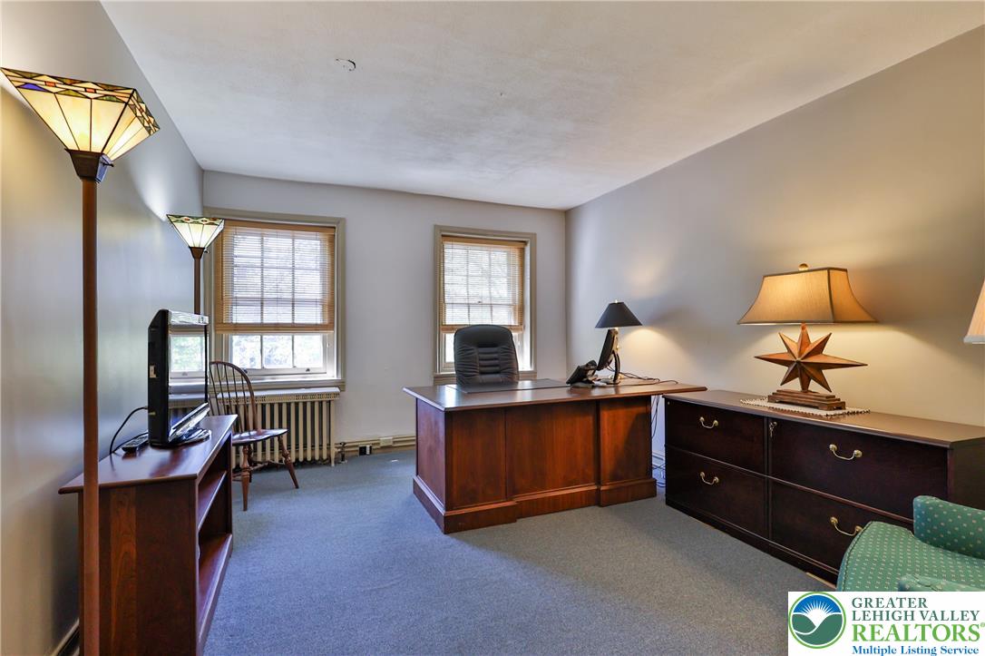 72 West Market Street Property Photo 26