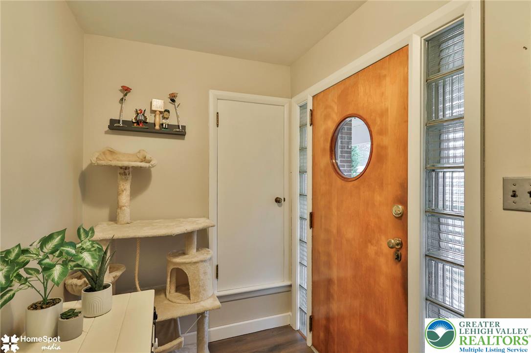 319 South Ott Street Property Photo 3