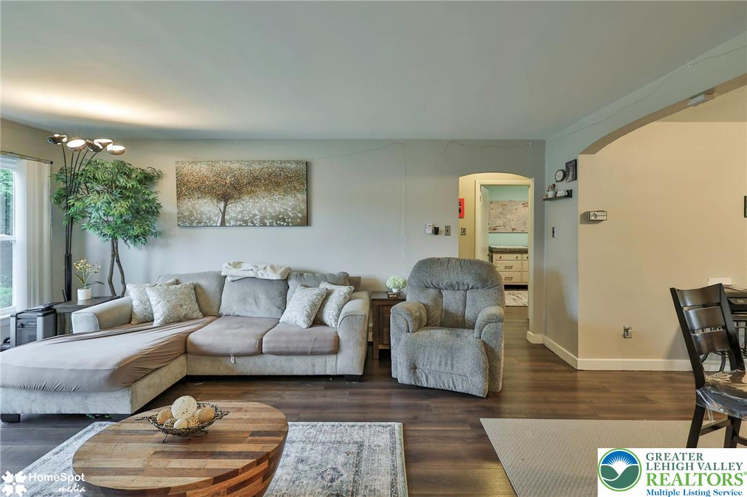 319 South Ott Street Property Photo 4