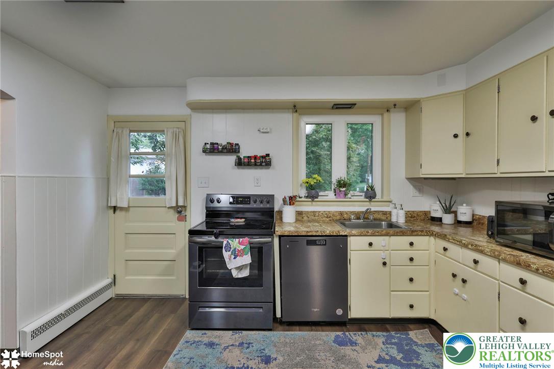319 South Ott Street Property Photo 18