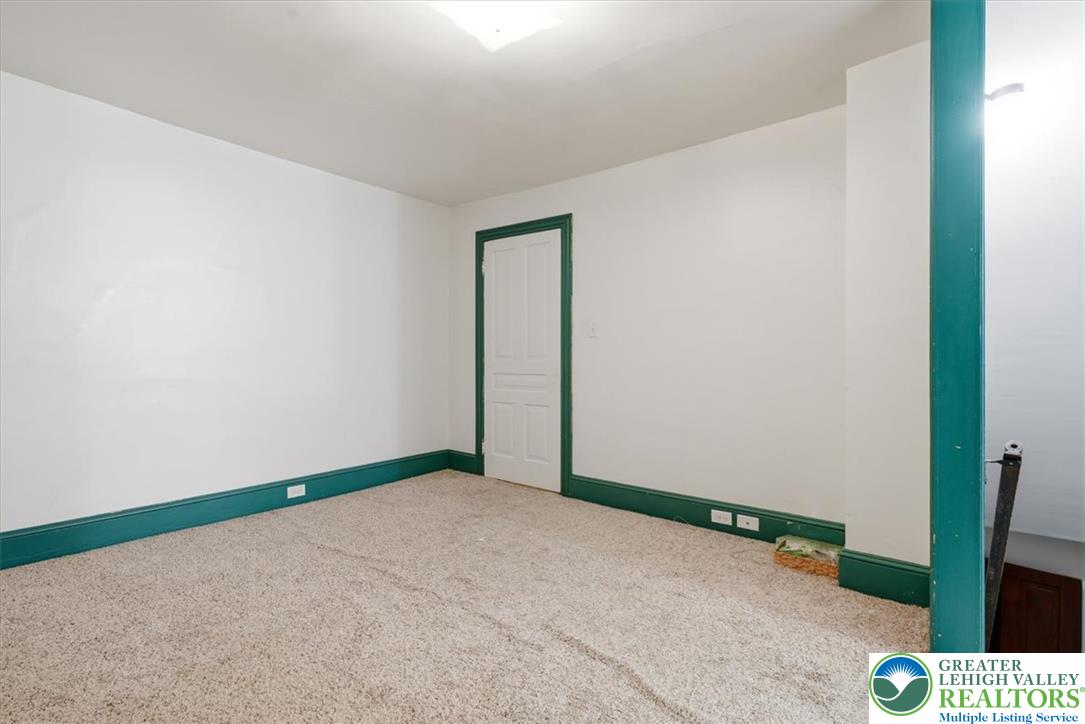 341 Fairview Street Property Photo 23