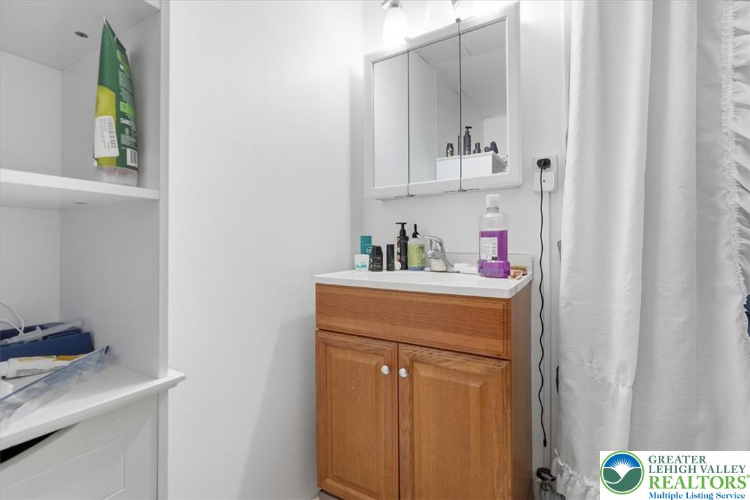 341 Fairview Street Property Photo 24