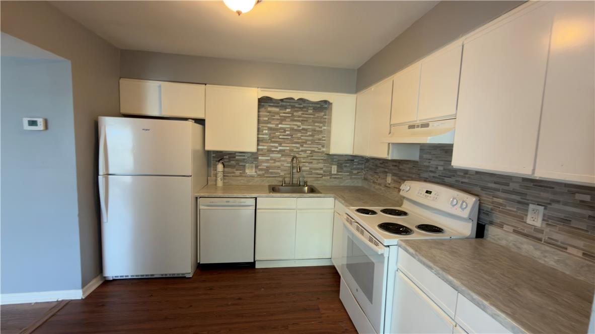 886 Maryland Court Property Photo 7