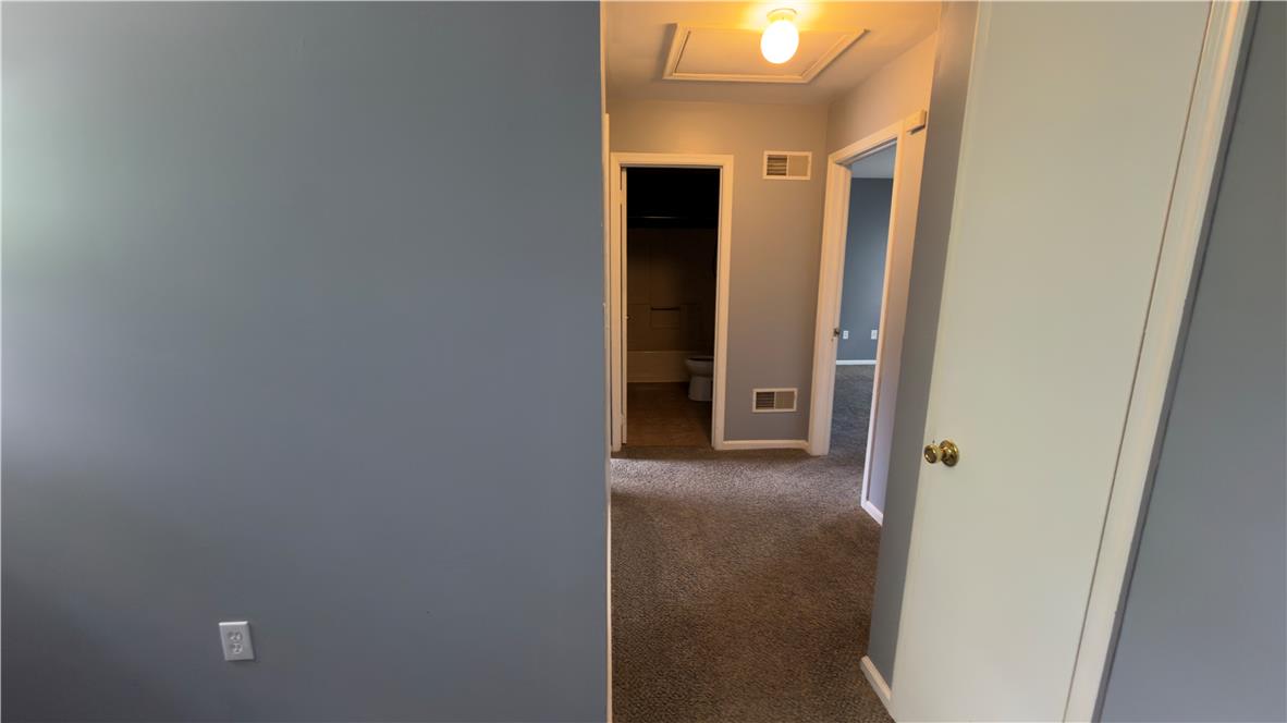 886 Maryland Court Property Photo 13