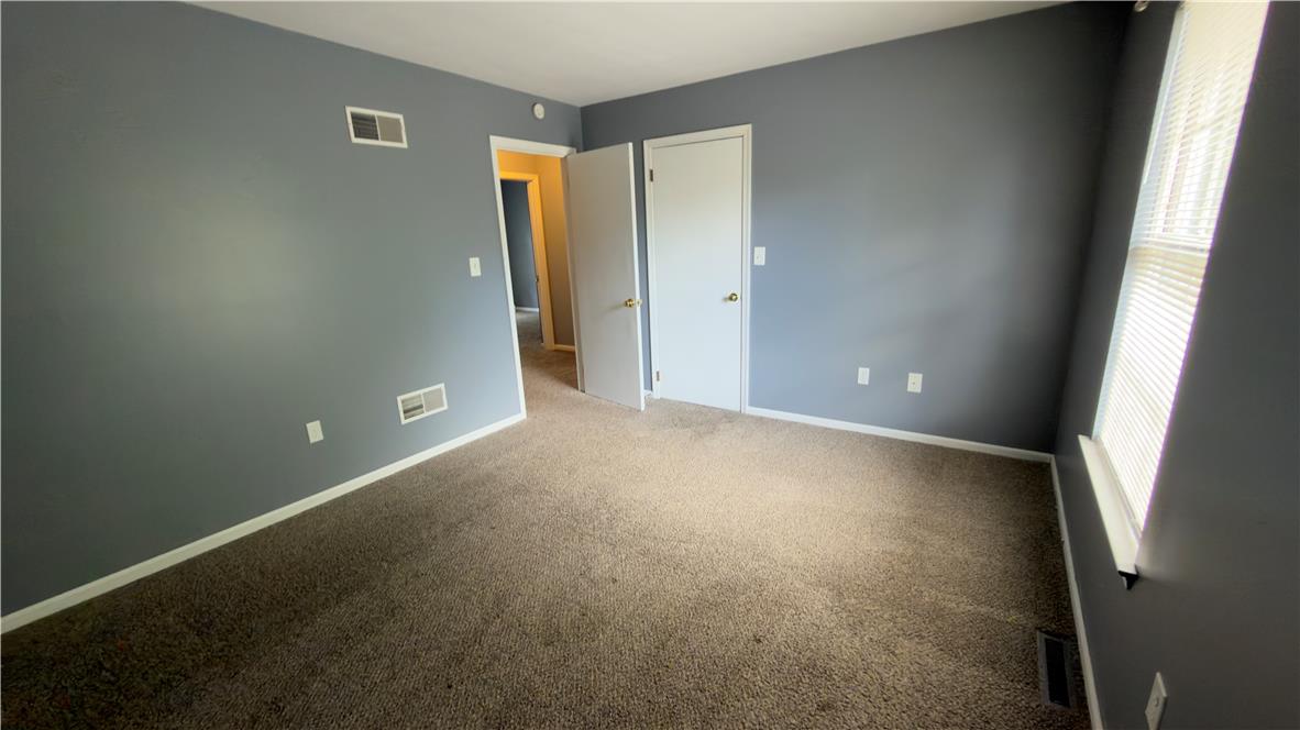 886 Maryland Court Property Photo 15