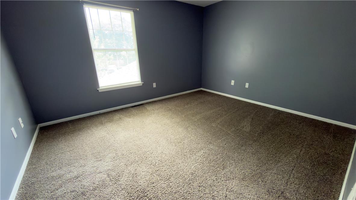 886 Maryland Court Property Photo 18