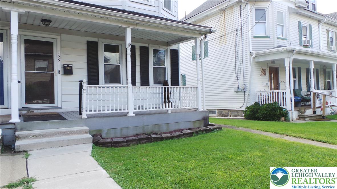 159 East Madison Street Property Photo 3