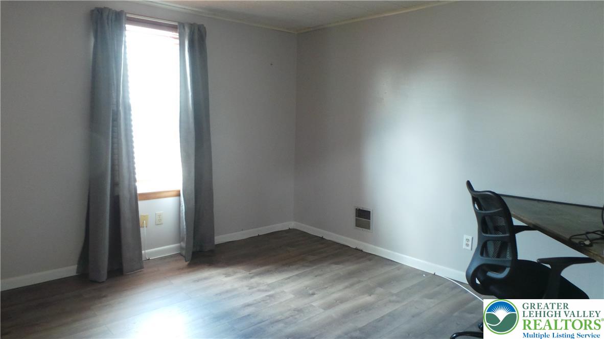 159 East Madison Street Property Photo 18