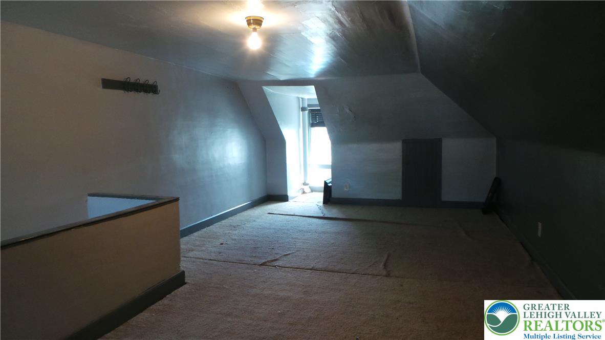 159 East Madison Street Property Photo 24