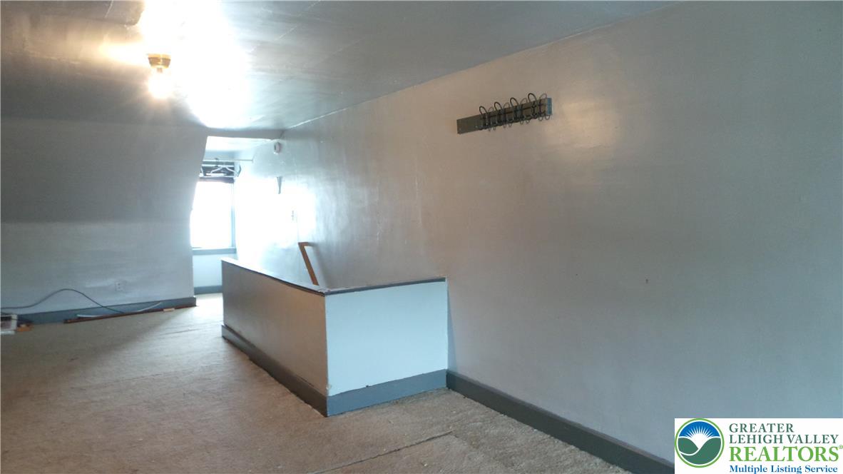 159 East Madison Street Property Photo 25