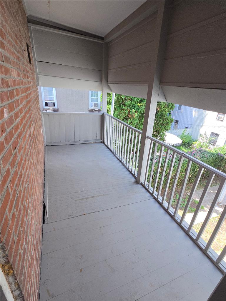 927 Jackson Street 3 Property Photo 9