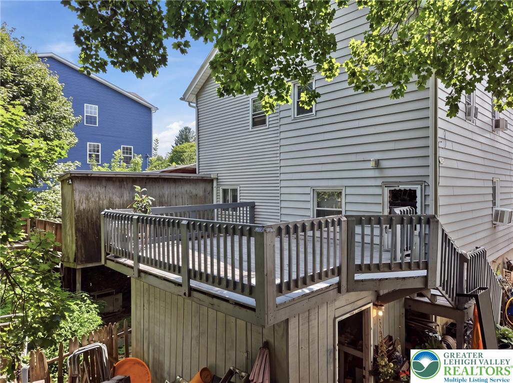 439 South Walnut Street Property Photo 18