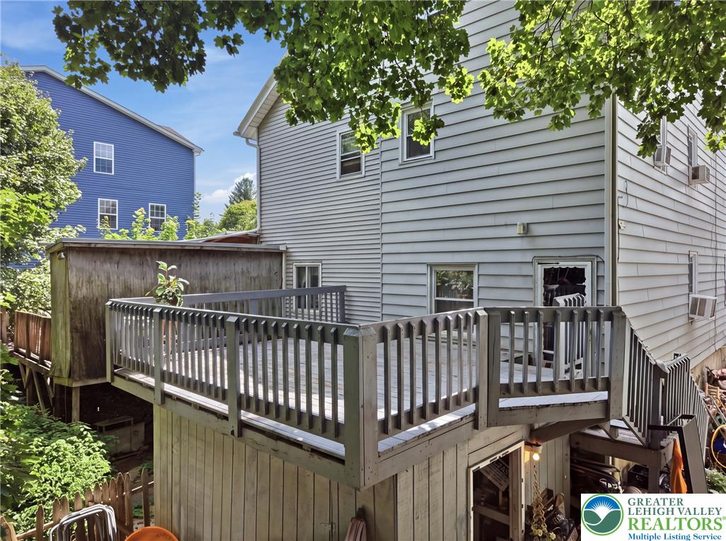 439 South Walnut Street Property Photo 20