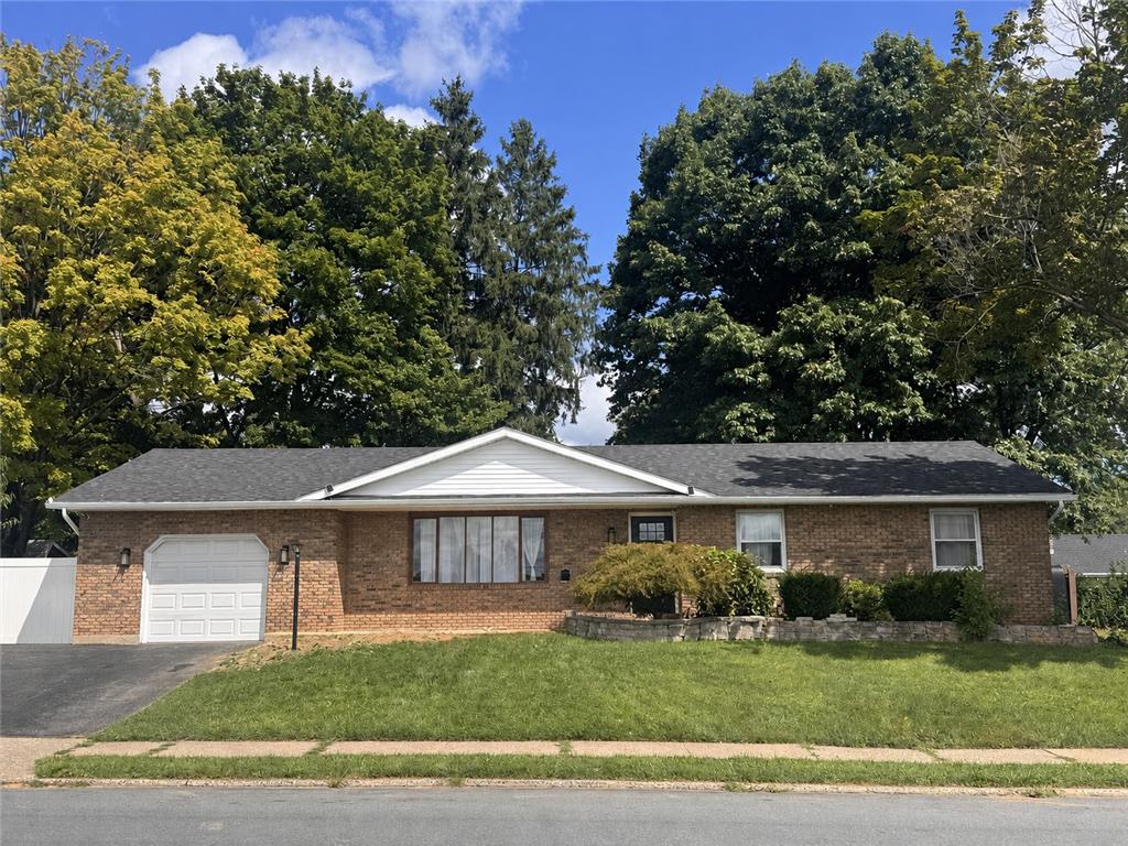 1432 Greenview