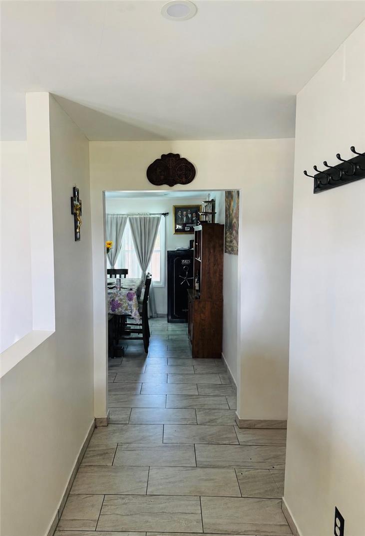 1432 Greenview Property Photo 9