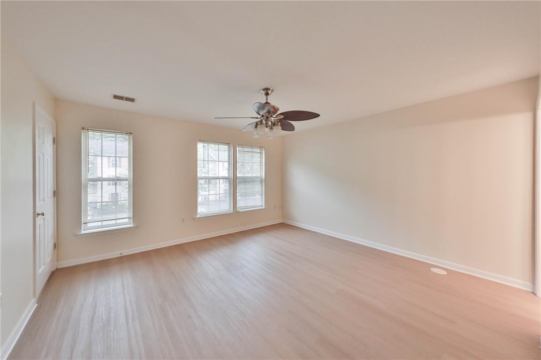 131 Knollwood Property Photo 11