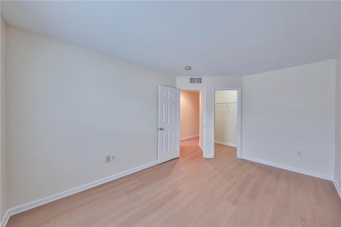 131 Knollwood Property Photo 15