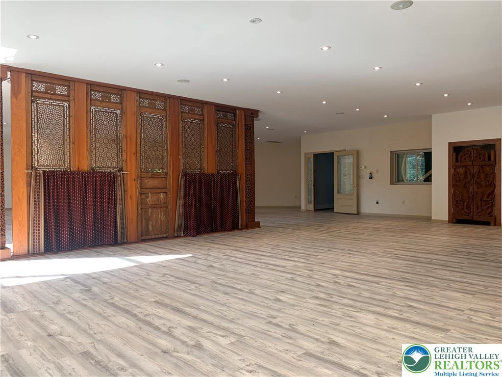 6271 Batman Road Property Photo 7