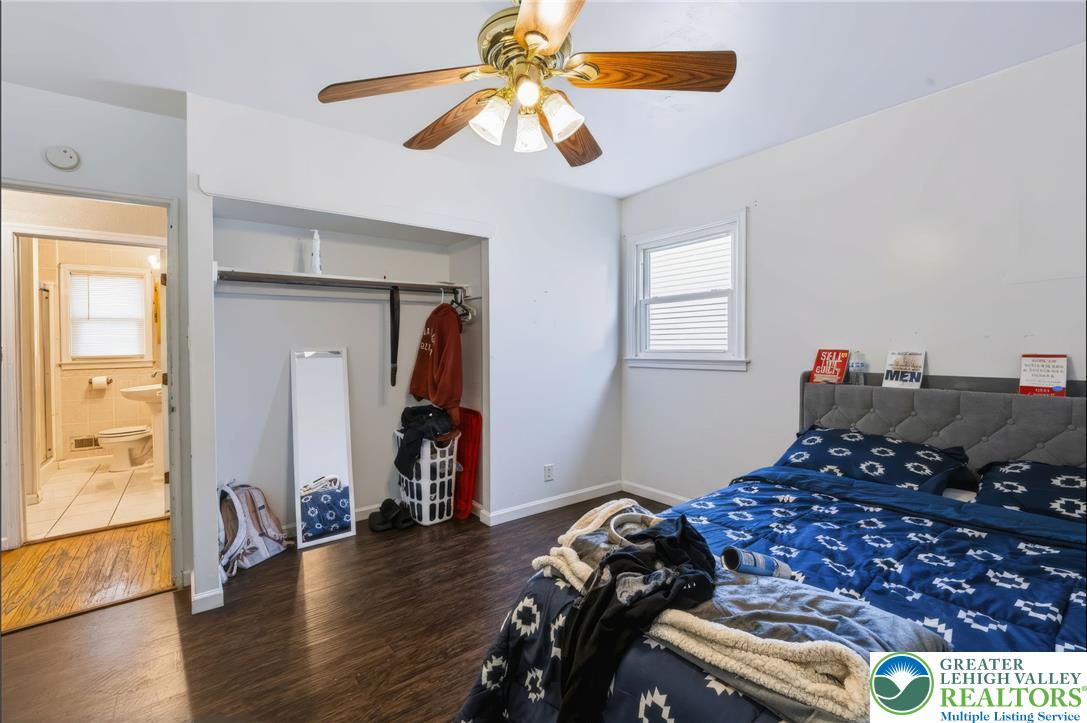 4328 Winfield Terrace Property Photo 14