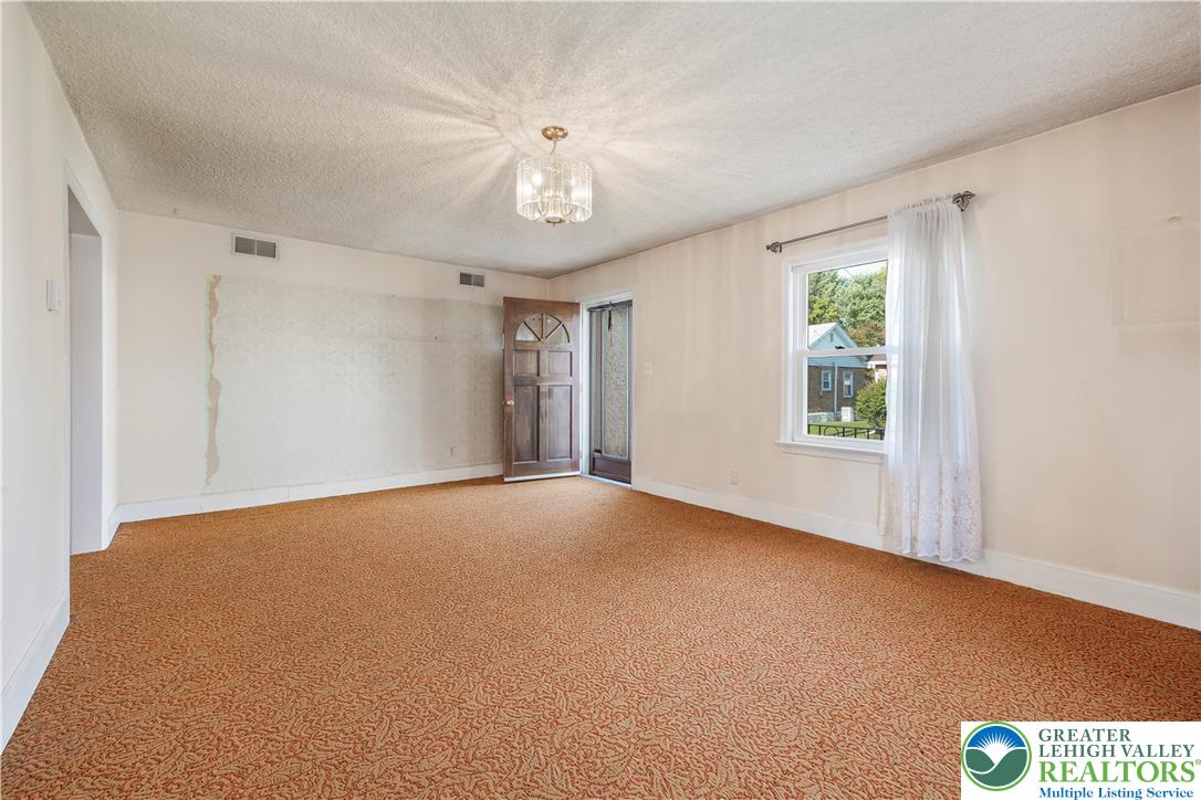 8 Aarons Place Property Photo 15